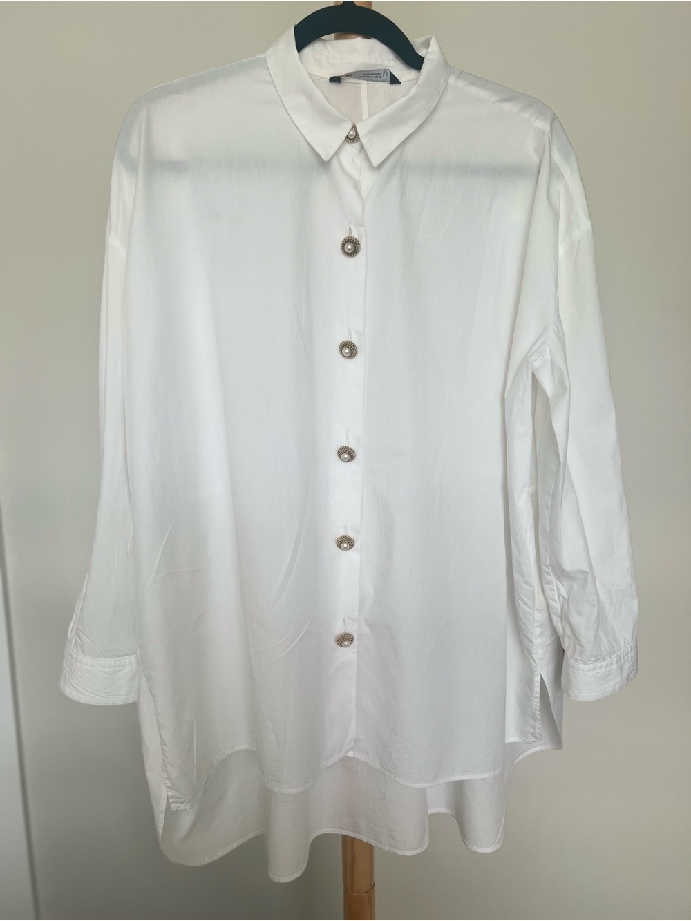Zara White Oversized Button-Down Shirt with Gold Pearl Buttons